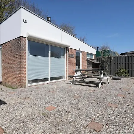 House Zonneschijn - 2 Km From The 펜션